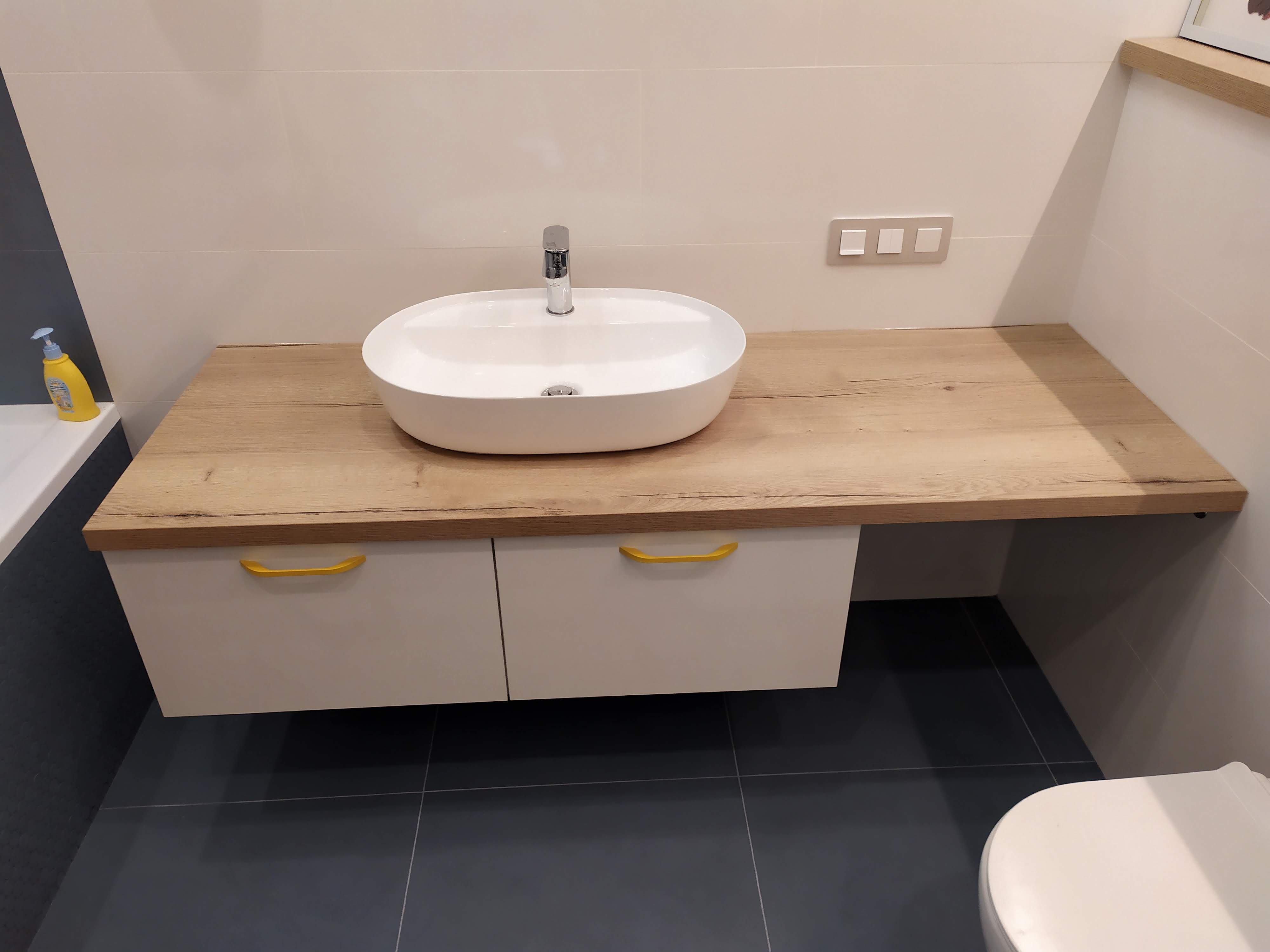 Individuelles Bettgestell im Schlafzimmer